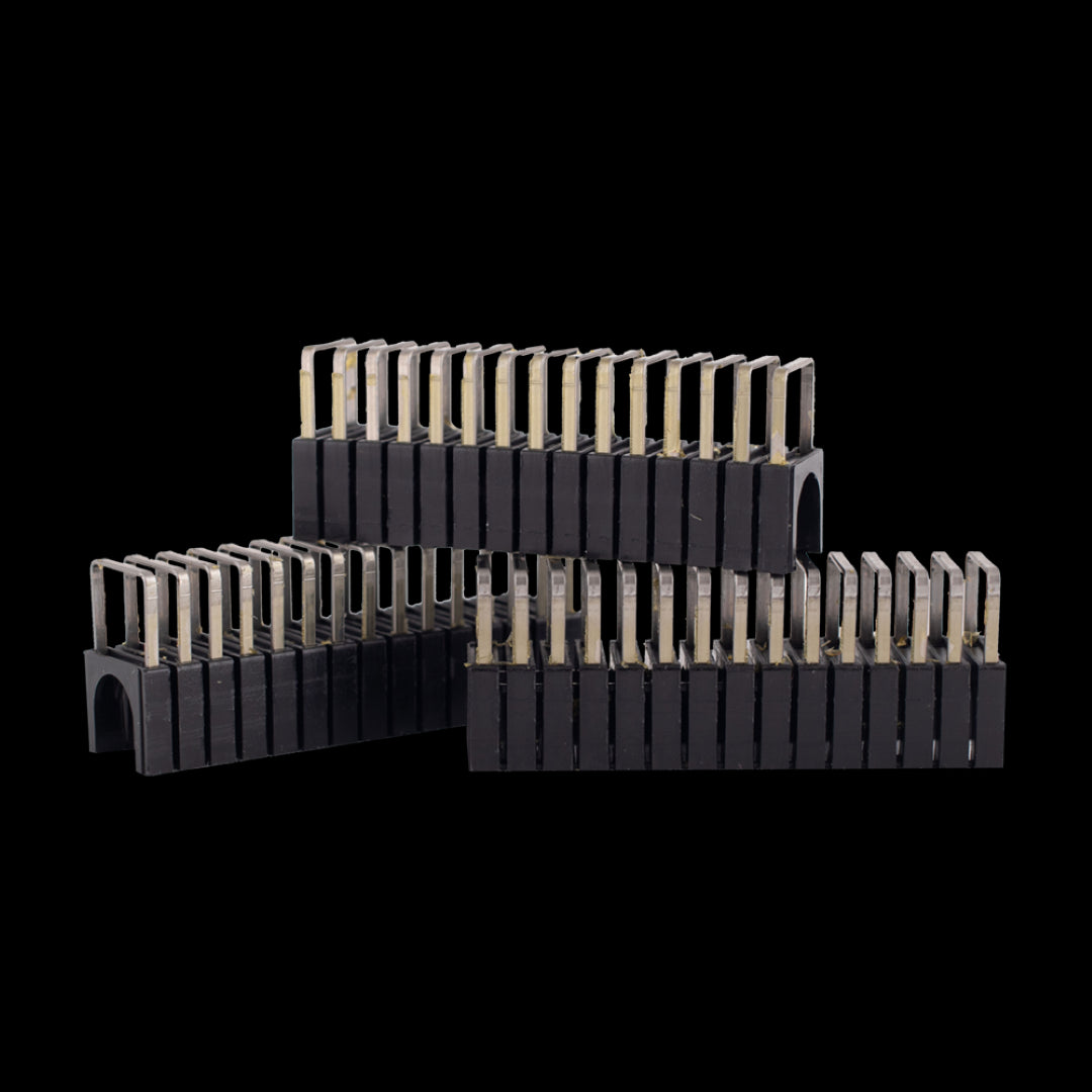 ARROW T59 insulated stainless steel staples for cable securing, 8mm x 8mm, durable, compatible with various tackers.