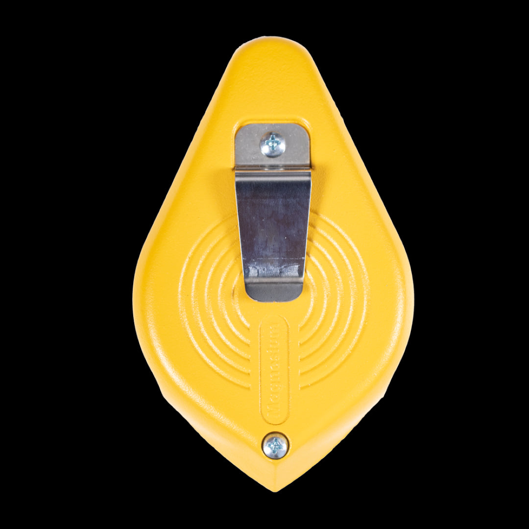 STANWAY 30m chalk line with durable magnesium body, ergonomic design, and included 60g blue marking chalk for precise layout.