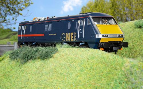 Hornby Trains - GNER Cl91 Rvd W Awdry