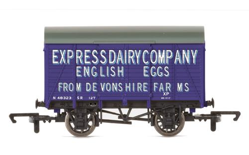 Hornby Trains - SR Express Dairies Box Van
