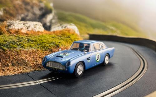 Slot Cars & Accessories - Scalextric - Aston Martin Historic GT