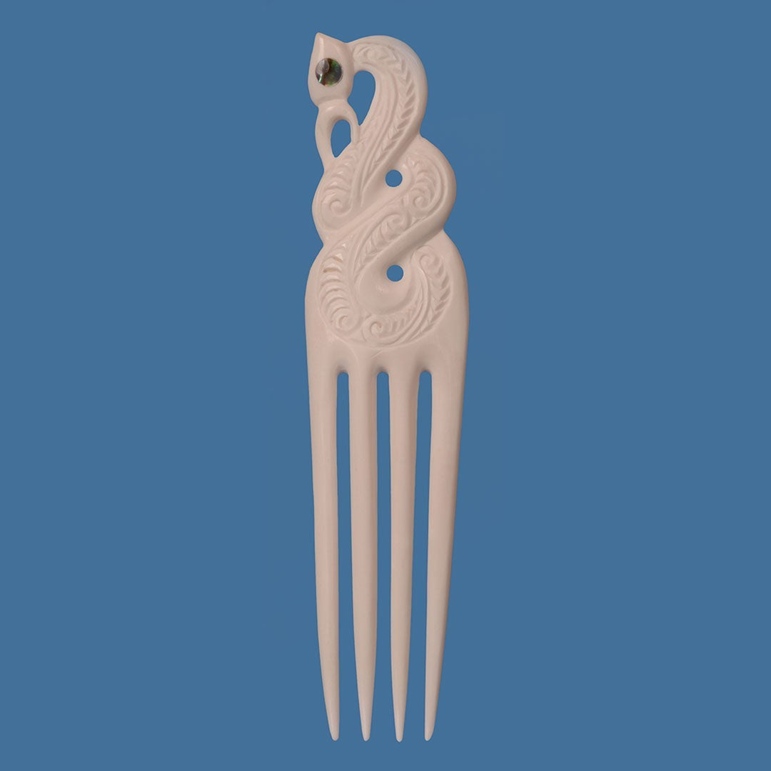 Bone Manaia Triple Twist Heru - Extra Large ( 19 x 4.2cm)