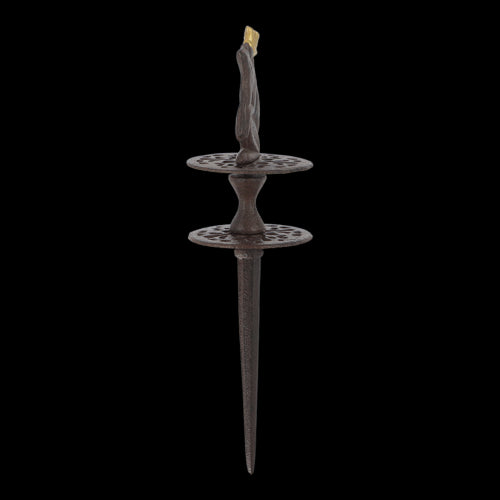 Cast iron frog hosepipe guide, 10x10x34cm, protects plants from hose damage while adding charm to your garden décor.