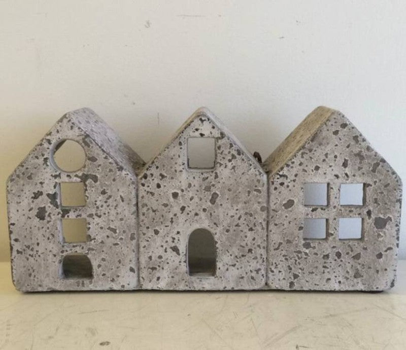 Row of terracotta houses, measuring 26x6x13cm, ideal for home decor or garden accents.