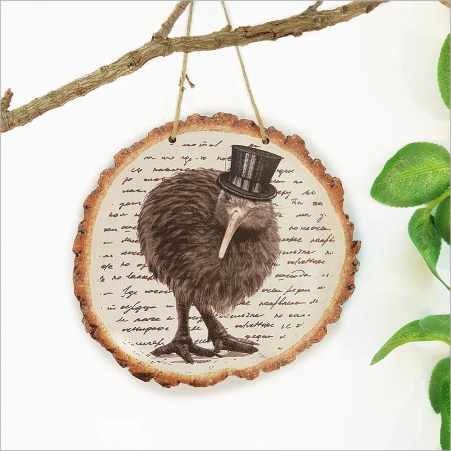 Vintage kiwi wood slice wall art, 155mm x 145mm, showcasing vibrant colors on durable 4mm veneer. Perfect for nature lovers.