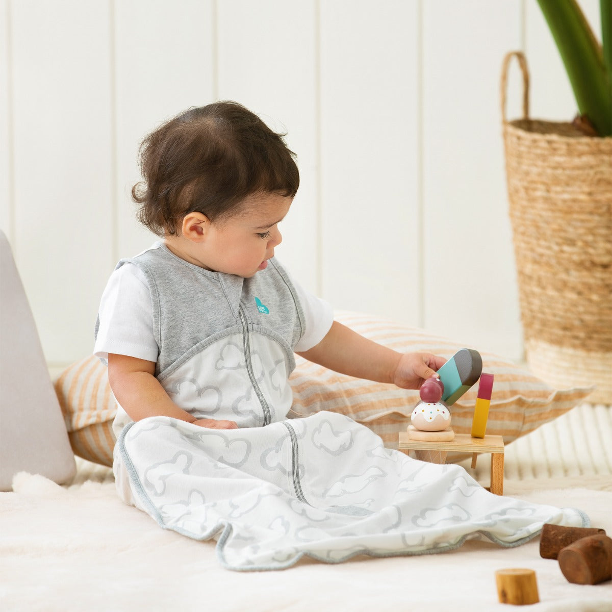 Love to Dream Sleep Bag Organic Lite 0.2 TOG - Clouds Grey - 18-36m