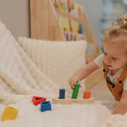 PlanToys - Montessori-Inspired Sorting Boat