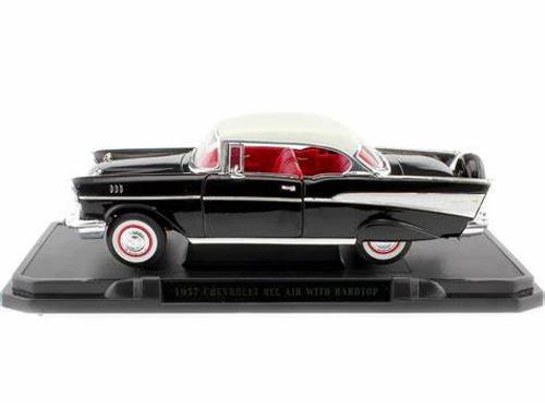 1957 Chevrolet Bel Air Hard Top Scale Model 1:18 Road Signature Black/White Roof