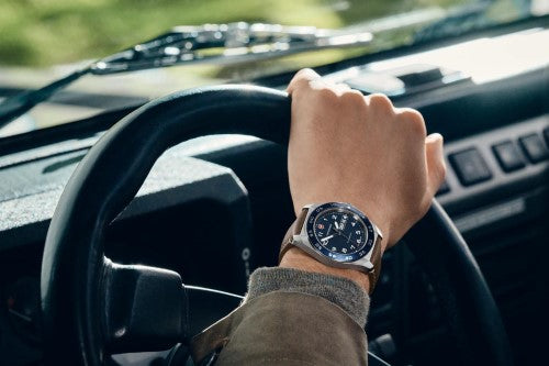 Watch - VICTORINOX Swiss Army 42mm Brown Leather Strap Blue Dial
