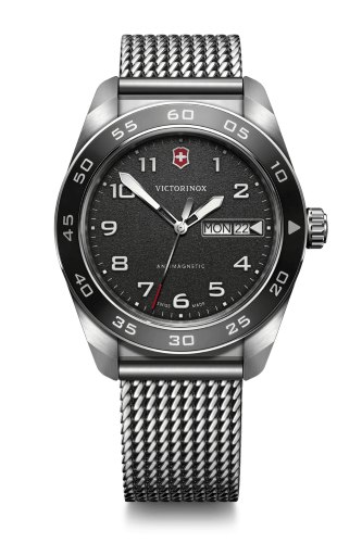 Watch - VICTORINOX Swiss Army 42mm SS Bracelet Black Dial