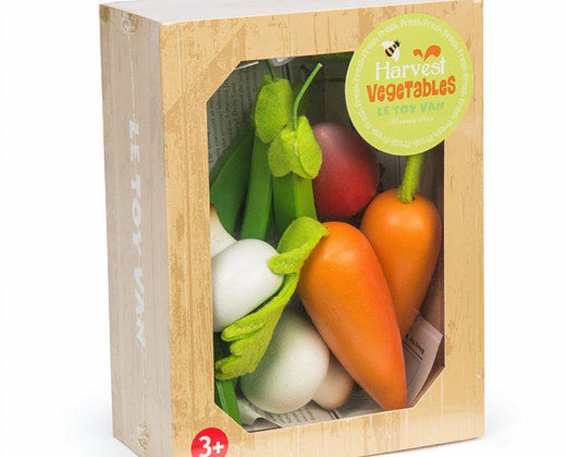 Wooden Harvest Vegetables Set