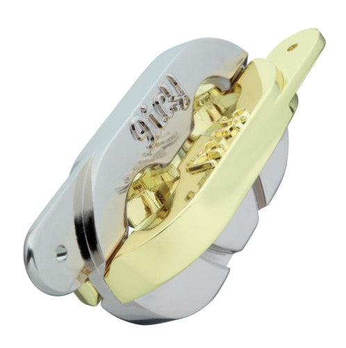 Cast PUZZLE - HUZZLE KEYRING (LV2), a brain-teasing keyring designed by Oskar van Deventer, challenges logic with distinct parts.