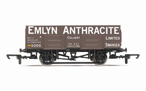 Hornby 21T Coal Wagon in Emlyn Anthracite livery, detailed model for OO scale railways, perfect for collectors and enthusiasts.