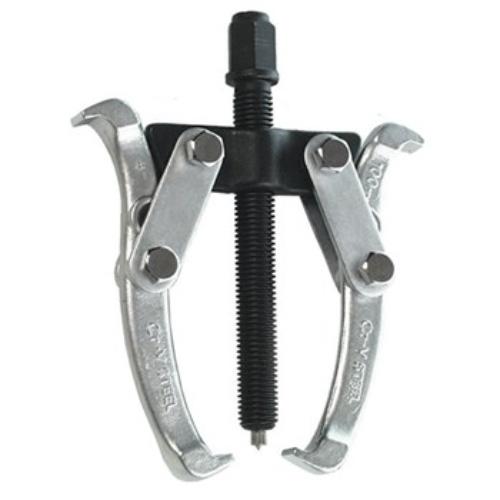AmPro Gear Puller 2 Jaw 150mm with durable construction, designed for efficiently removing gears, pulleys, and bearings.