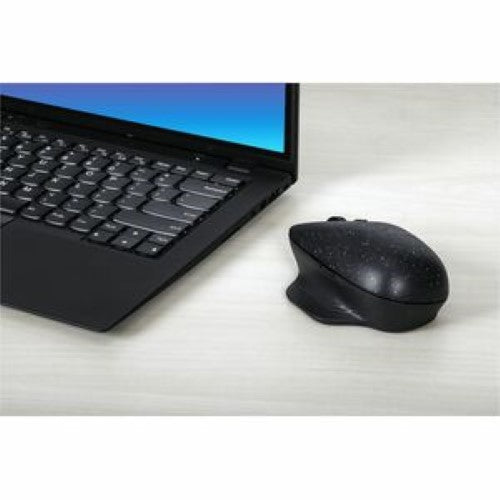 Ergonomic Mouse - Targus EcoSmart Mid Size Optical/BlueTrace