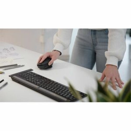 Ergonomic Mouse - Targus EcoSmart Mid Size Optical/BlueTrace