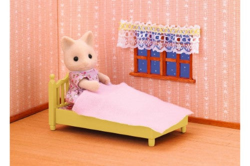 Sylvanian Families Play Set - Bed Set for Adult