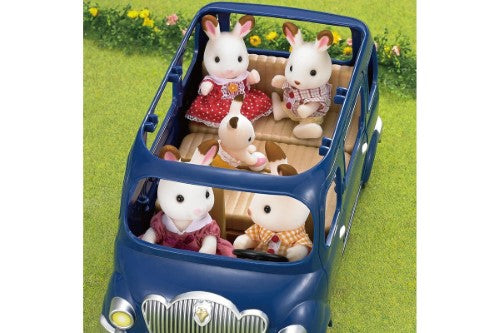 Sylvanian Families Play Set - Family Seven Seater Van Left Hand Drive