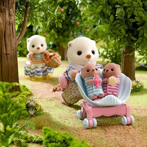 Sylvanian Families Play Set - Sea Otter Family