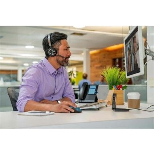 HP Poly Voyager Focus 2 USB-C-C Headset +USB-C/A Adapter (9T9J3AA)