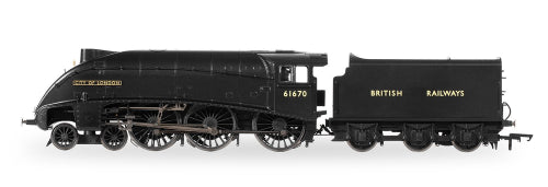 Hornby Trains & Accessories - BR Cl.B17 4-6-0 City of London