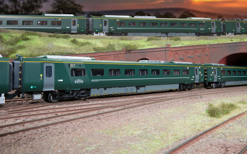 Hornby Trains & Accessories - GWR CL. 802/1 Coach Pack