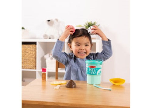 Melissa & Doug - Play to Go - Ice Cream Play Set
