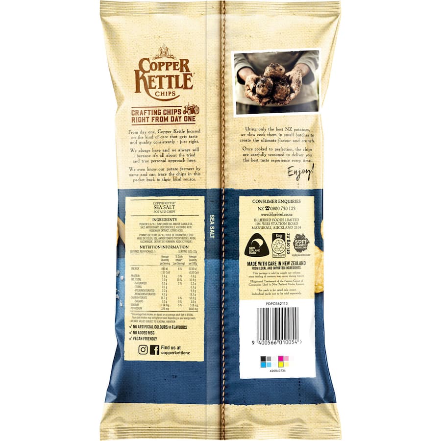 Copper Kettle Multipack Chips featuring sea salt, made from locally sourced NZ potatoes, in 5 single serve bags.