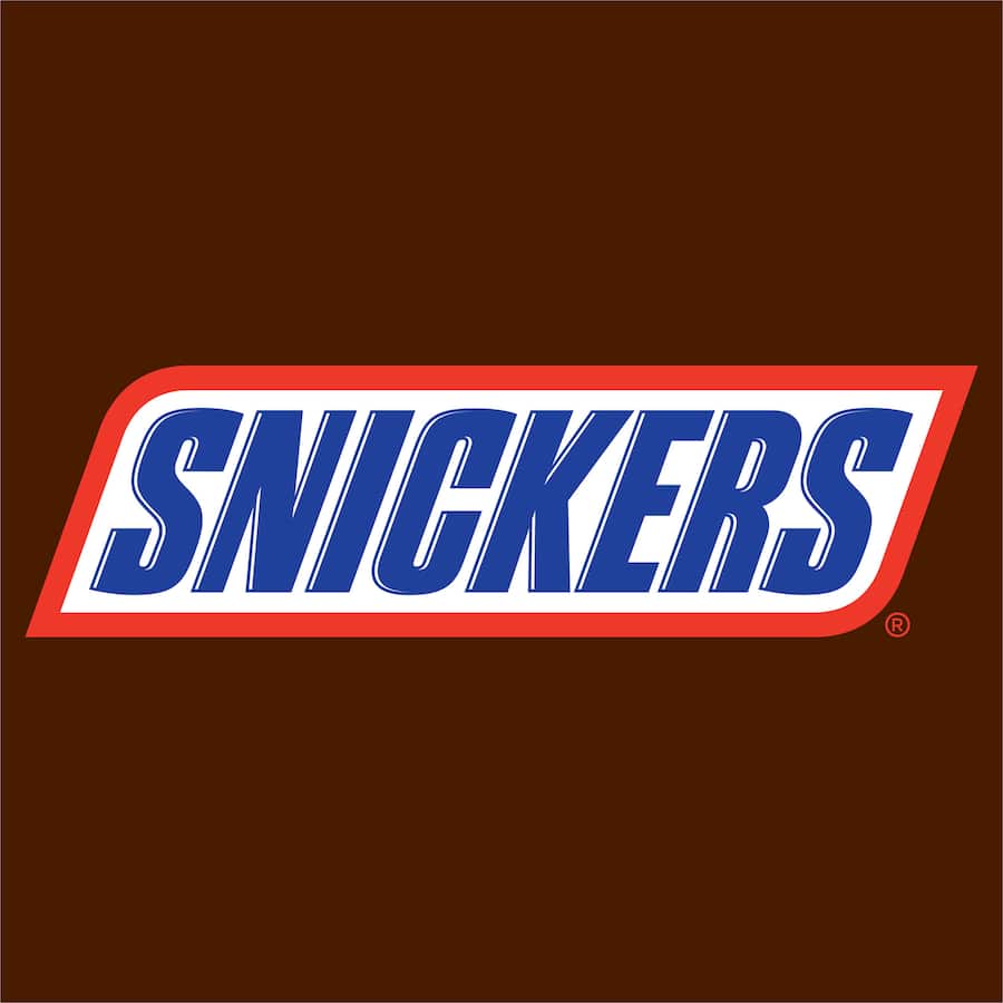 Snickers Chocolate Bar Peanut features rich chocolate, nougat, crunchy peanuts, and caramel for a satisfying snack experience.