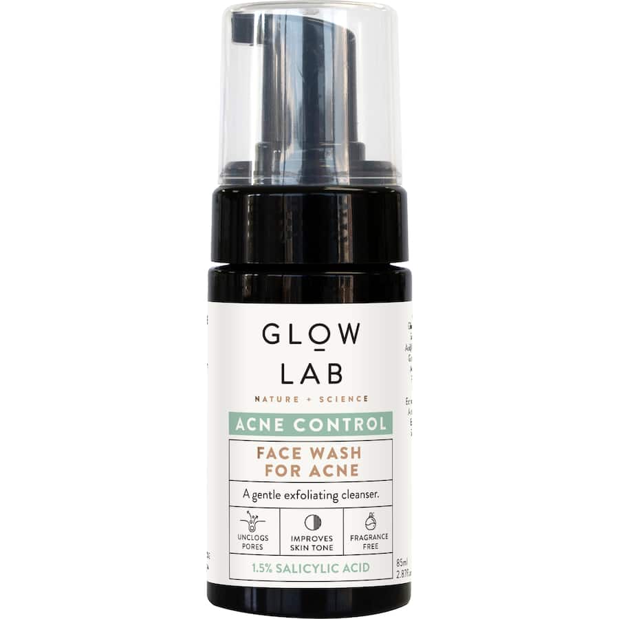 Glow Lab Face Wash for Acne: gentle AHA+BHA cleanser with Aloe Vera, CICA, and Green Tea for clear, radiant skin.