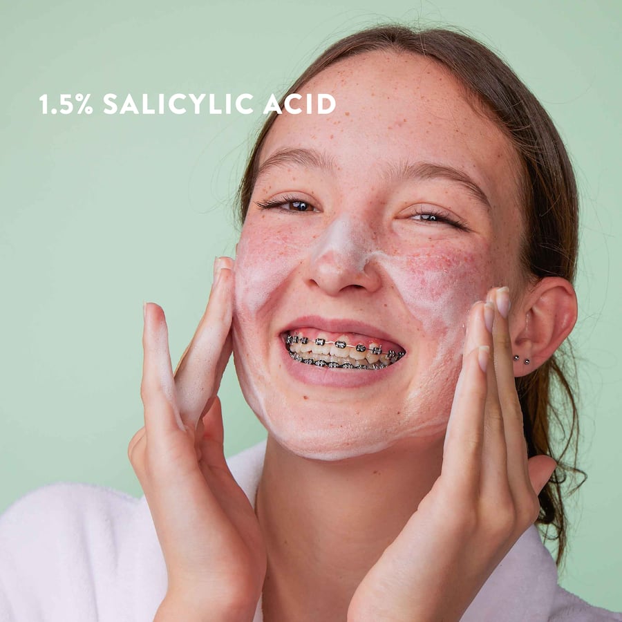Gentle exfoliating face wash with AHA and BHA, designed to clear blemish-prone skin and reduce acne scarring.