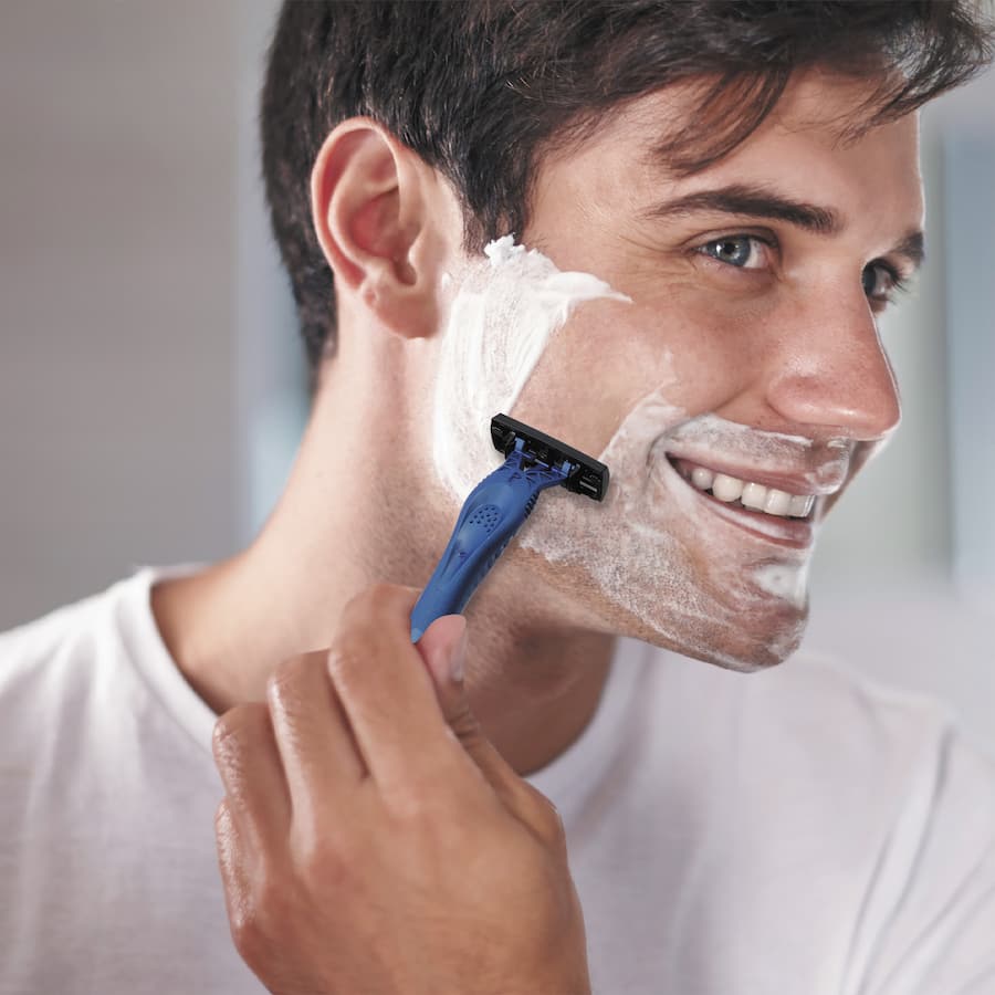 Bic Comfort 3 Disposable Razor Advance 4pack