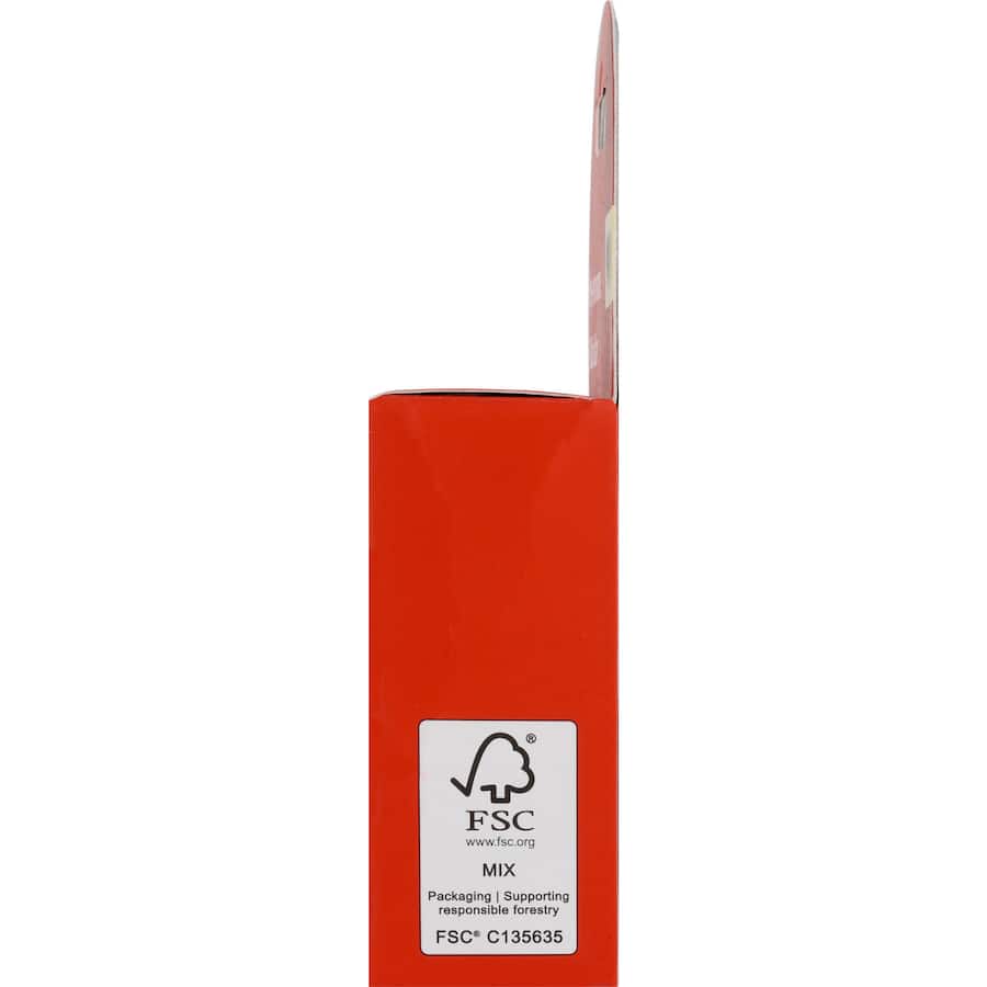 High-performance Schick 6 razor blades featuring six ultra-sharp edges for a close, smooth shave with minimal irritation.