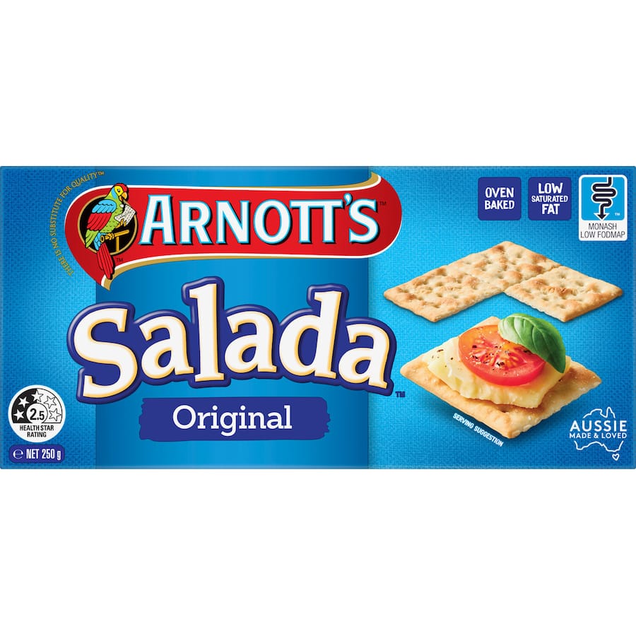 Plain Arnotts Salada Crackers Original, versatile and crisp, perfect for snacks or meals, easily snaps into four pieces.