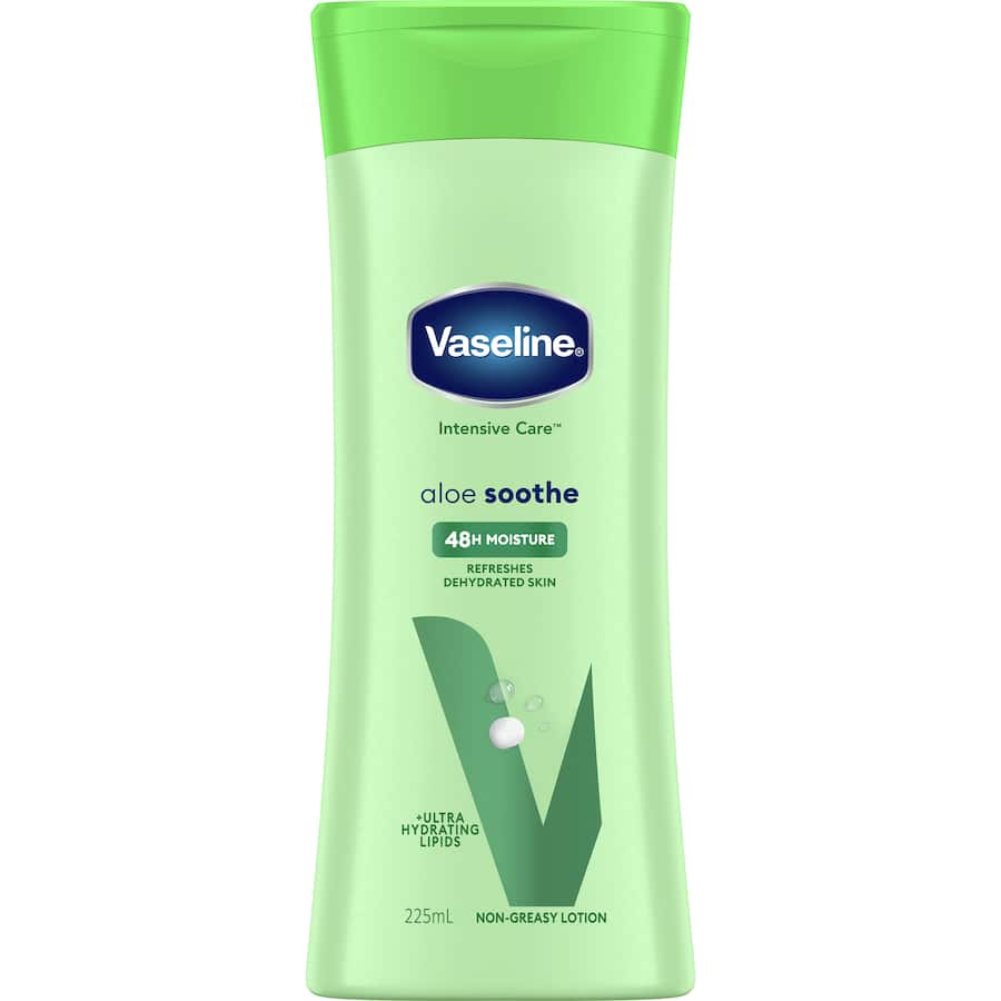 Vaseline Body Lotion Aloe Vera, a deep moisture lotion with soothing aloe for dry skin, absorbs quickly without greasiness.