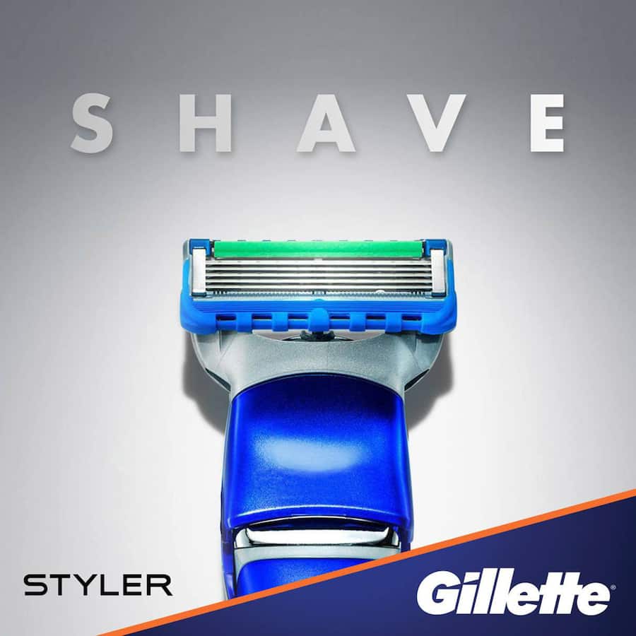 Gillette Styler 4 In 1: Versatile beard trimmer, shaver, and edger with adjustable combs for precise grooming and comfort.