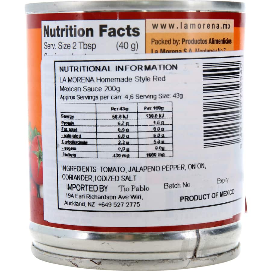 Chunky La Morena Salsa Roja, a medium-spiced tomato salsa perfect for nachos, quesadillas, and dipping chips.
