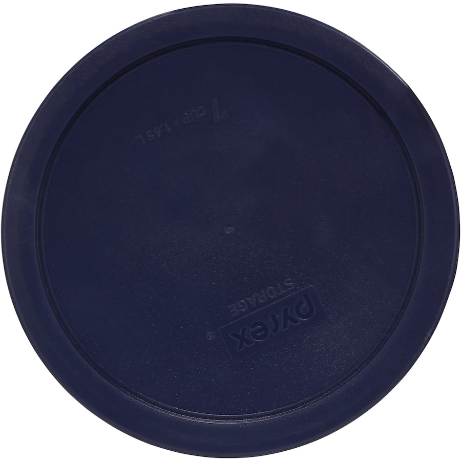 7-cup round Pyrex bowl with lid, ideal for food storage, meal prep, and reheating; durable, non-porous glass design.