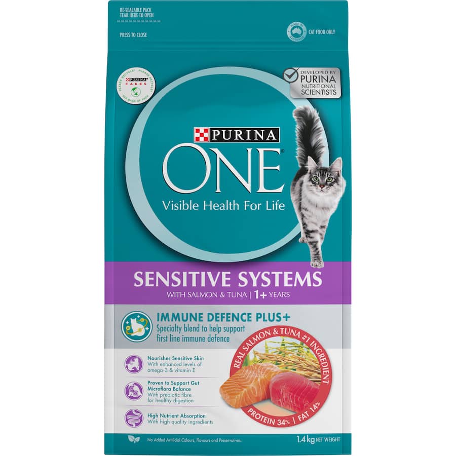 Purina One Dry Cat Food Salmon & Tuna for sensitive cats, featuring high-quality protein and immune-supporting nutrients.
