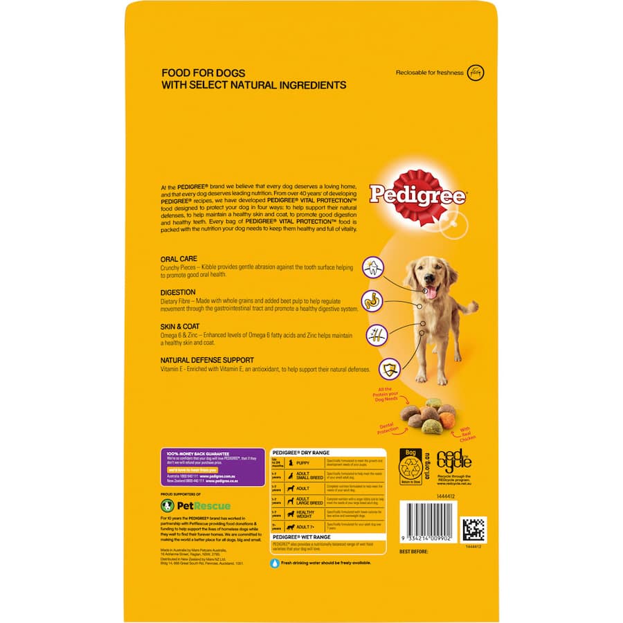 Pedigree Dry Dog Food with Real Chicken in a 3kg bag, providing essential nutrition for healthy bones, coat, and digestion.