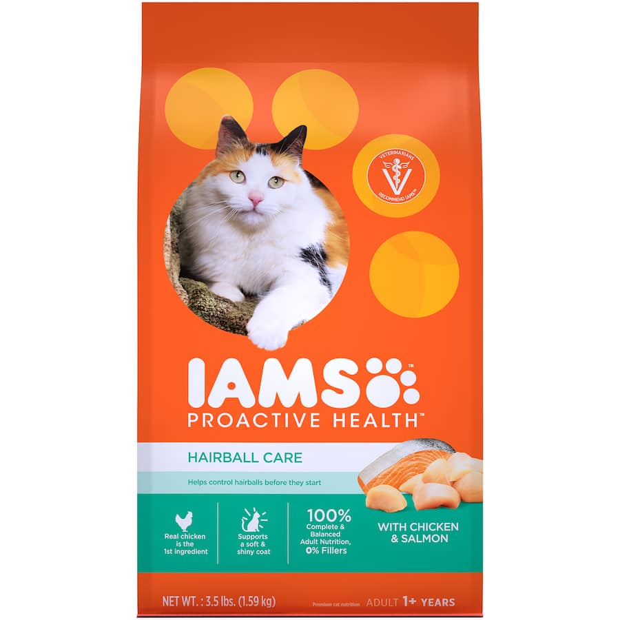 Iams Dry Cat Food featuring chicken and salmon, designed for hairball control and digestive health in cats.