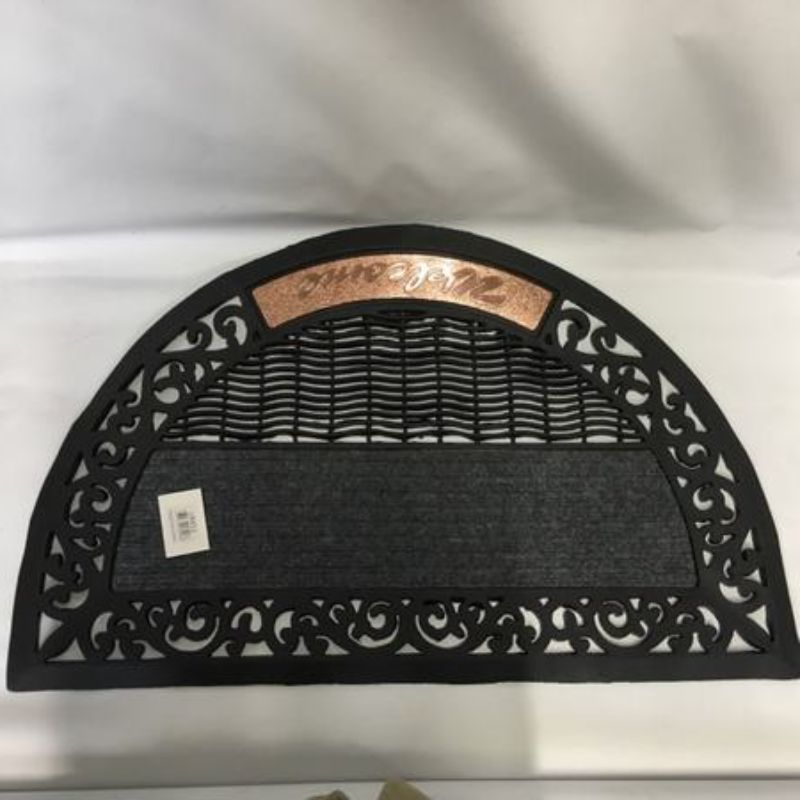Set of 6 black floor mats (45 x 75cm) designed for style, comfort, and easy cleaning in high-traffic areas.
