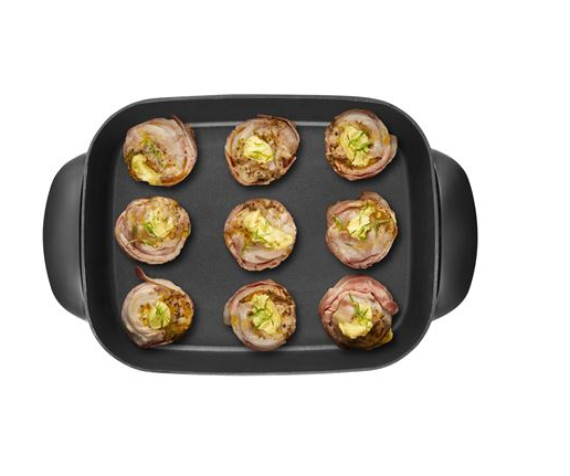 Electrical Frypan Minerale Classic Banquet Red featuring deep design, tilt lever, and non-stick surface for versatile cooking.