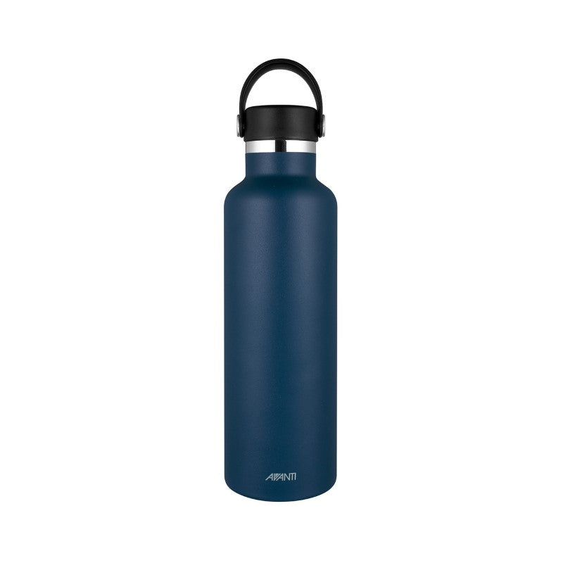 Navy insulated bottle with 750ml capacity, stainless steel, keeps drinks cold for 24hrs or hot for 12hrs, leakproof design.
