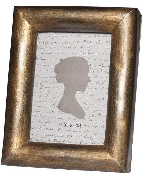 Ornate photo frame with intricate detailing, perfect for showcasing favorite photos or certificates, measuring 19.2 x 5 x 24.2cm.