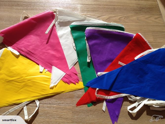 Vibrant pink bunting flags, 10m long with 20 double-sided weather-resistant PVC flags, ideal for any festive occasion.