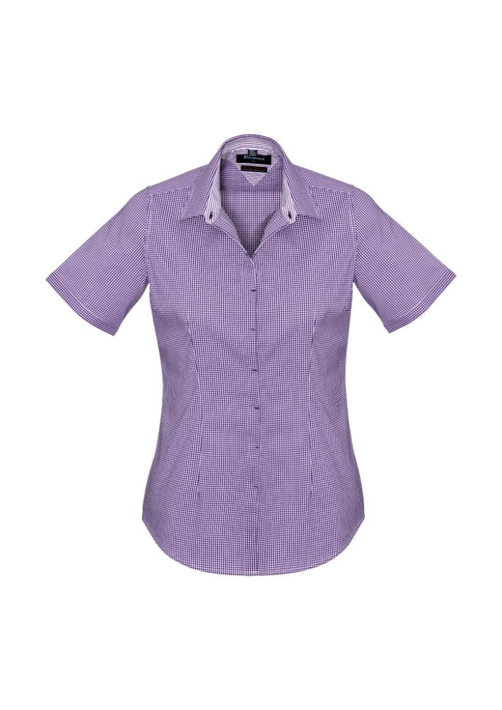 Short sleeve semi-fitted purple shirt with a concealed placket, yarn-dyed check, and contrast details for elegant comfort.
