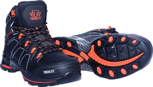 Tredlite Kardinia Sports Boots Size 11 with lightweight synthetic upper, rubber outsole, EVA midsole, and steel toecap for safety.