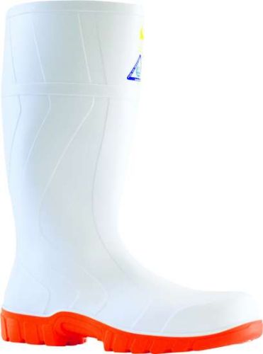 Bata Rigger Gumboots Size 7 in white, featuring a PVC sole, cushioned insole, and oil/acid resistance for safe indoor wear.