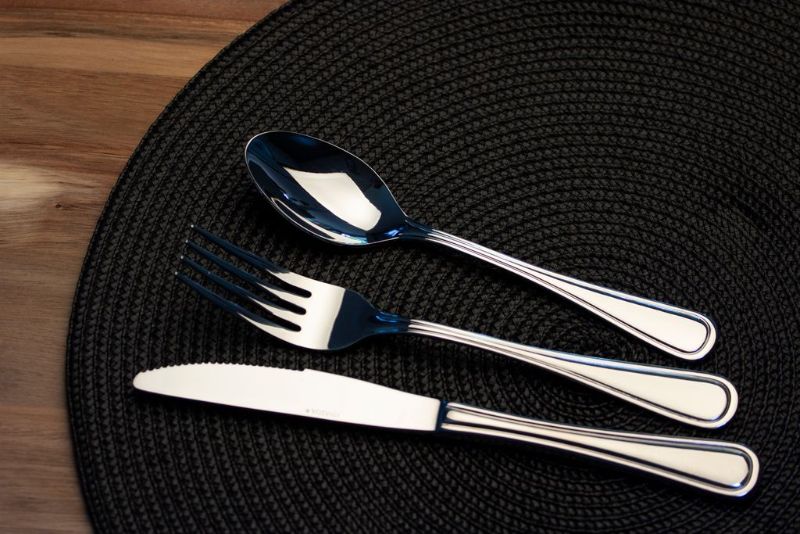 Cutlery Set - Oneida New Rim (42pc)